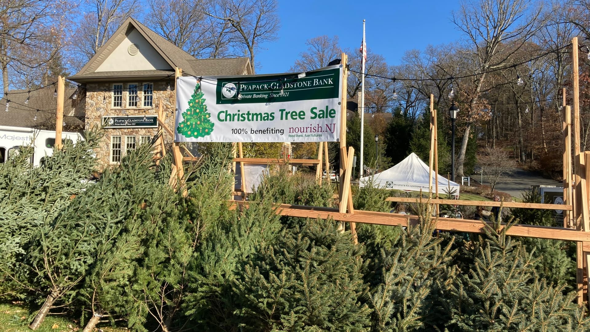 Peapack-Gladstone Bank's Return of the Boonton Christmas Tree Sale Supports nourish.NJ