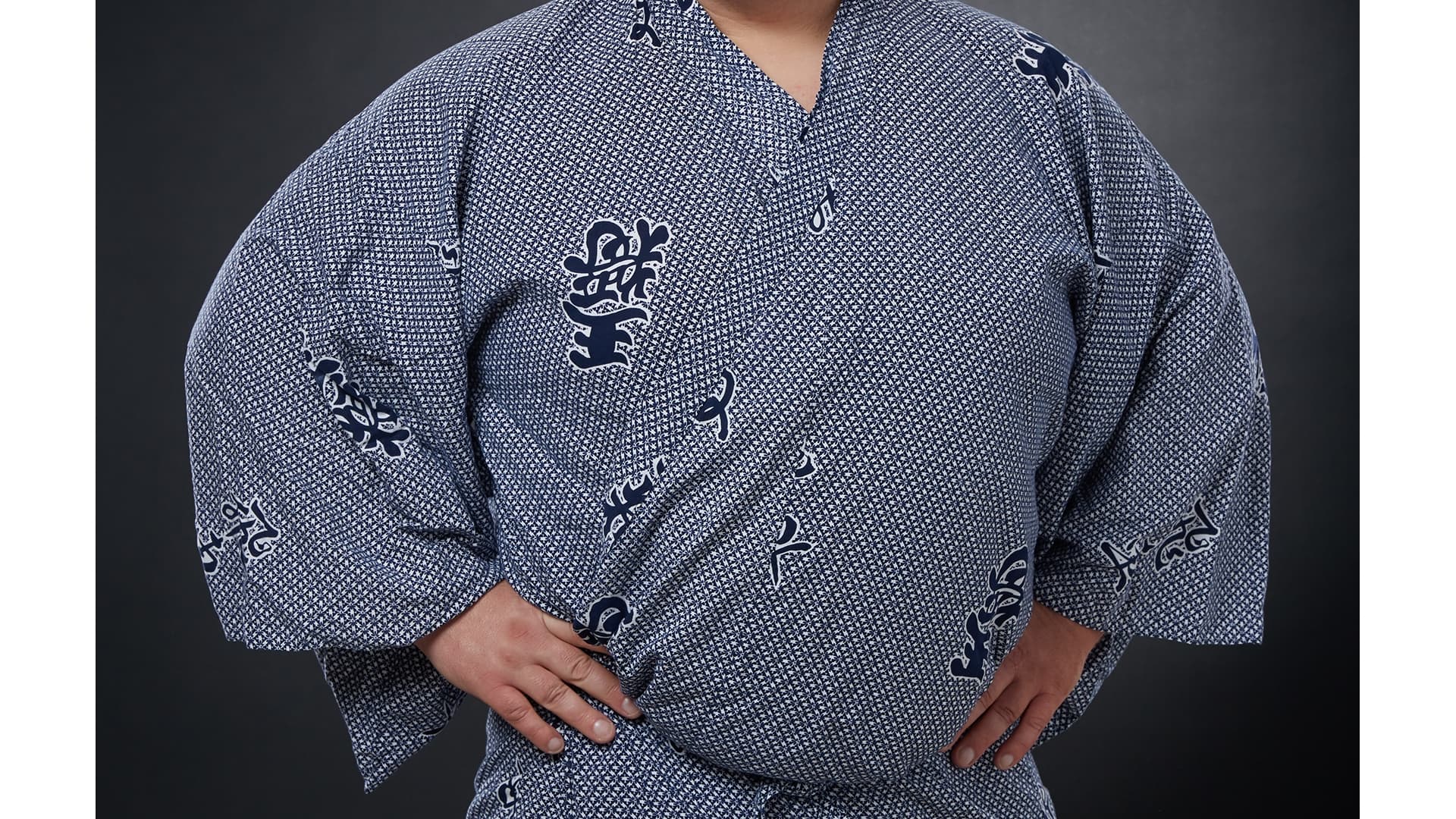 Japanese Sumo and Filipino Stick Fighting Team Up for Mr. America