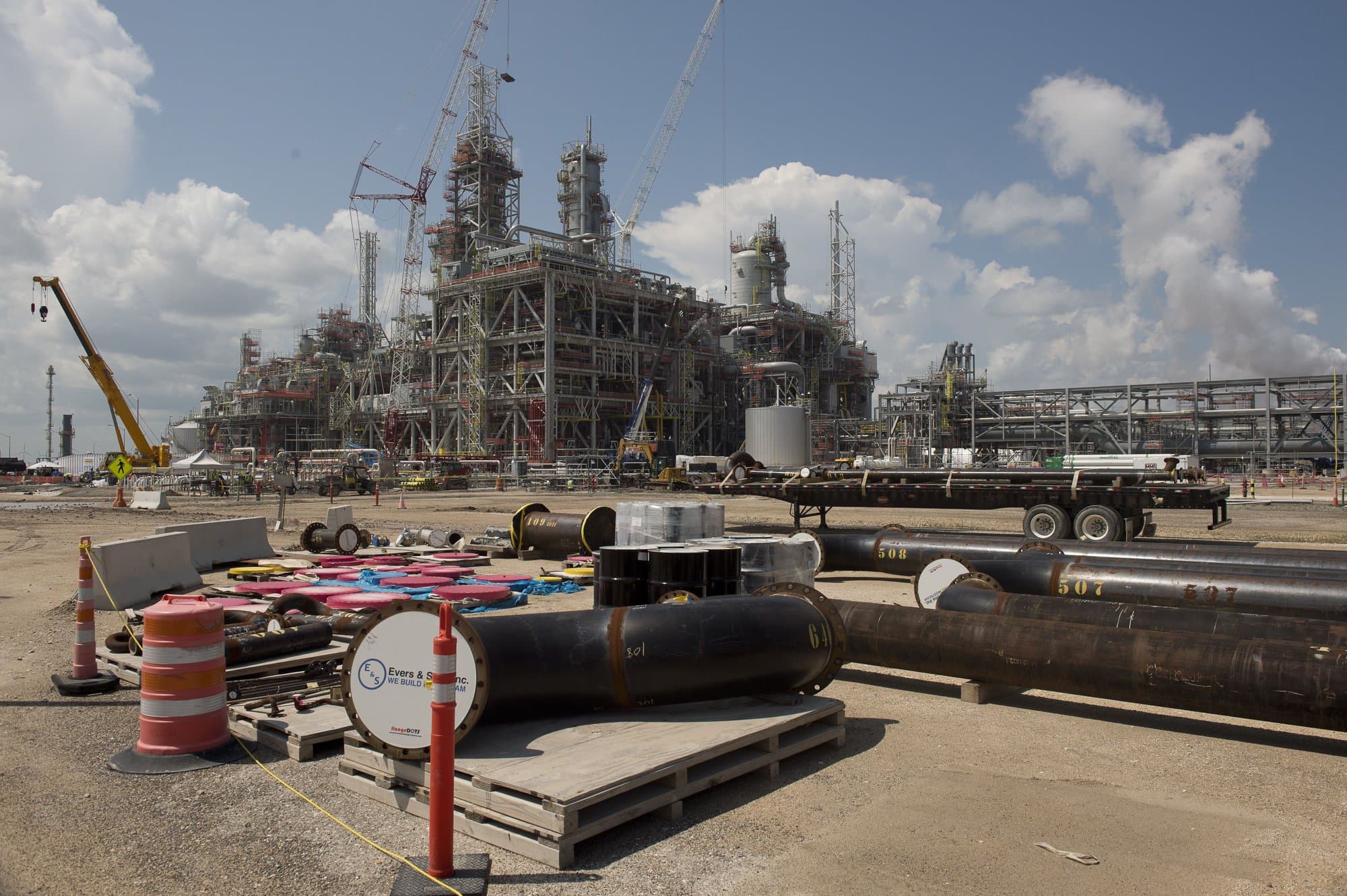 Exxon's $60 Billion Deal for Pioneer Natural Resources: Transforming the Oil and Gas Industry Landscape cover