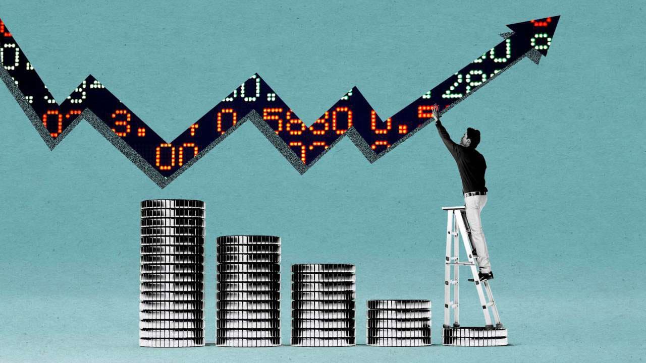 Stock Market Surges Towards Year-End, Signaling Optimism for 2024 cover