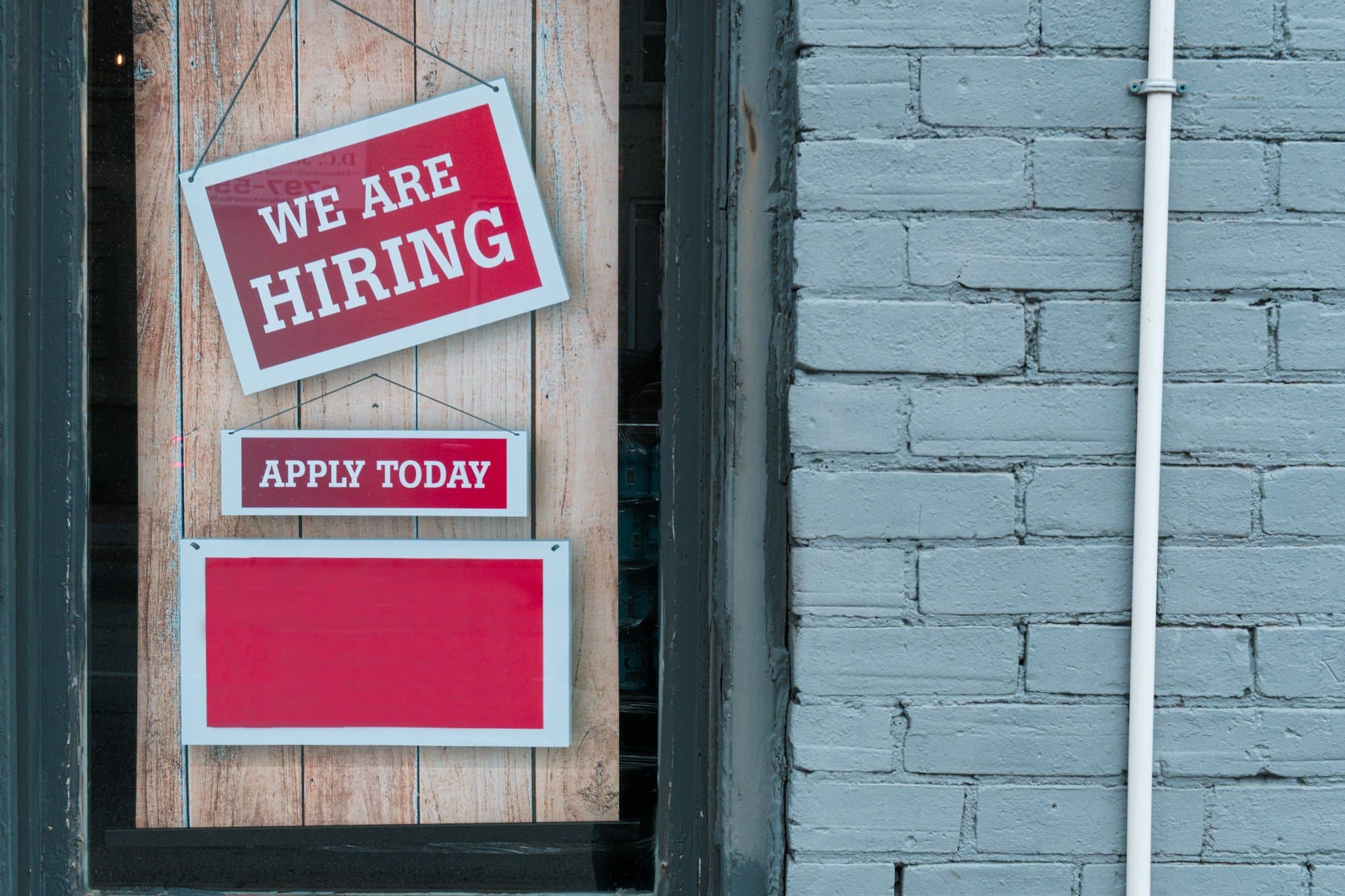 ADP Jobs Report Shows Weak Growth, Sending Mixed Signals for the US Labor Market cover