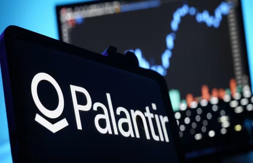 Palantir’s Pentagon Power Play: The Story Behind The $7.1 Billion Backlog & The 600% Rally! cover