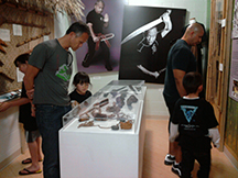 kids-visiting-museums-sm-2