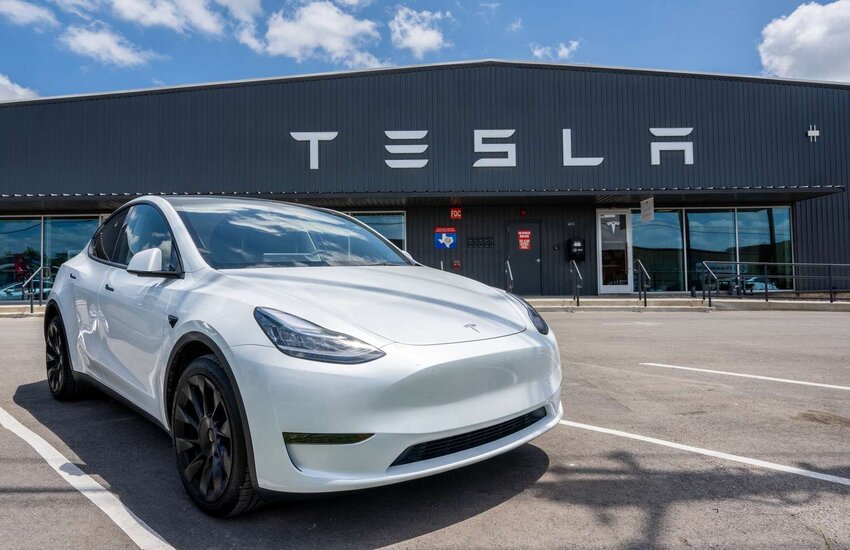 Ross Gerber Dumps Tesla Stock: What Does This Mean for Investors? cover