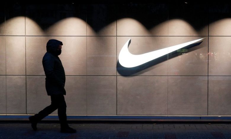 Inside Nike's CEO Switch: 3 Massive Challenges Elliott Hill Must Overcome! cover