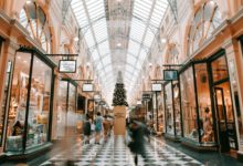 November Retail Sales Beat Expectations, Showing a Strong Start to Holiday Shopping Season cover