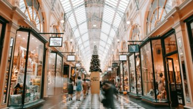 November Retail Sales Beat Expectations, Showing a Strong Start to Holiday Shopping Season cover