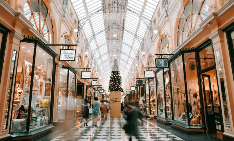 November Retail Sales Beat Expectations, Showing a Strong Start to Holiday Shopping Season cover