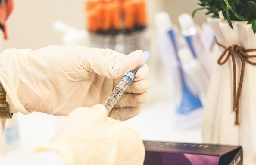 Eli Lilly’s $1 Billion Bet On SiteOne: Can Non-Opioid Pain Drugs Reshape The Pharma Giant’s Future? cover