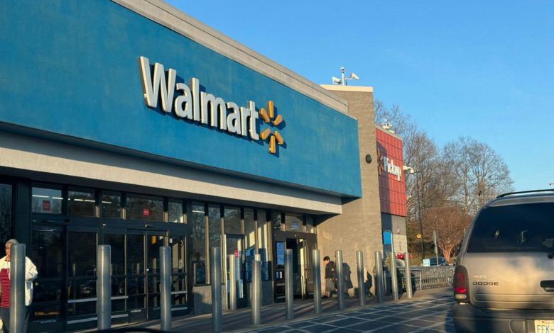 ​Walmart Earnings Beat Sales Expectations but Profit Outlook Falls Short cover