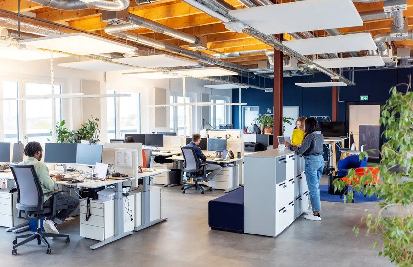 HNI’s Bold $2.2 Billion Steelcase Gambit: A New Chapter In The Office Furniture Market? cover
