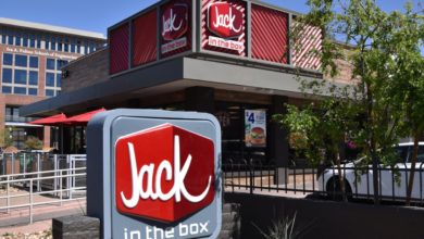 Jack In The Box Stock Tanks After Del Taco Fire Sale – What Investors Need To Know cover